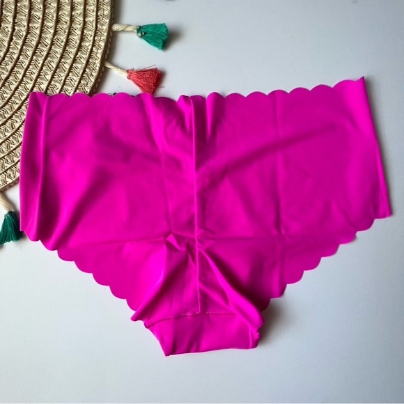 Victoria's Secret No Show Hiphugger Panty Electric Pink Small NEW - Picture 5 of 5
